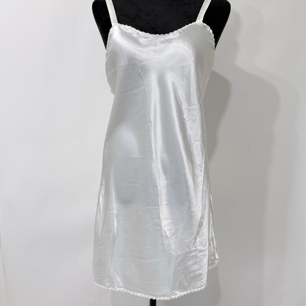 Vintage 80s 90s Body Chic Satin Full‎ Slip Chemise Nightgown Ruffle Trim Medium